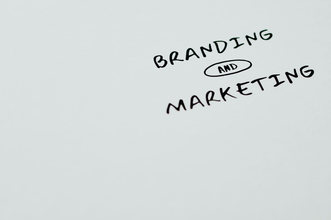 footer-cta A minimalist image featuring the words 'Branding' and 'Marketing' on a white background, ideal for digital marketing themes.